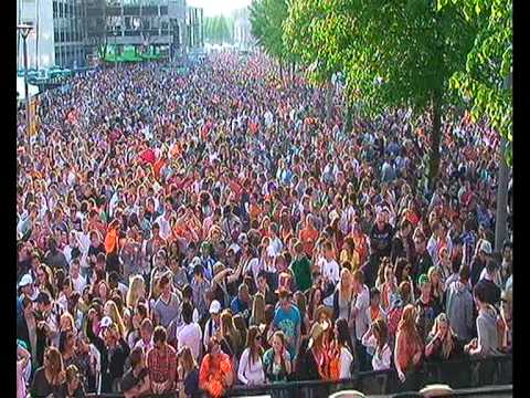 Sidney Samson and Gregor Salto (Samsobeats) playing Illegal weapon @ Dancetour, Dordrecht