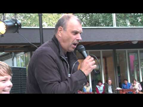 Diváci se přišli podívat na Petra Rychlého do sadů Míru