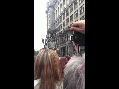 Giants Spectacular 2014 With The Jones's