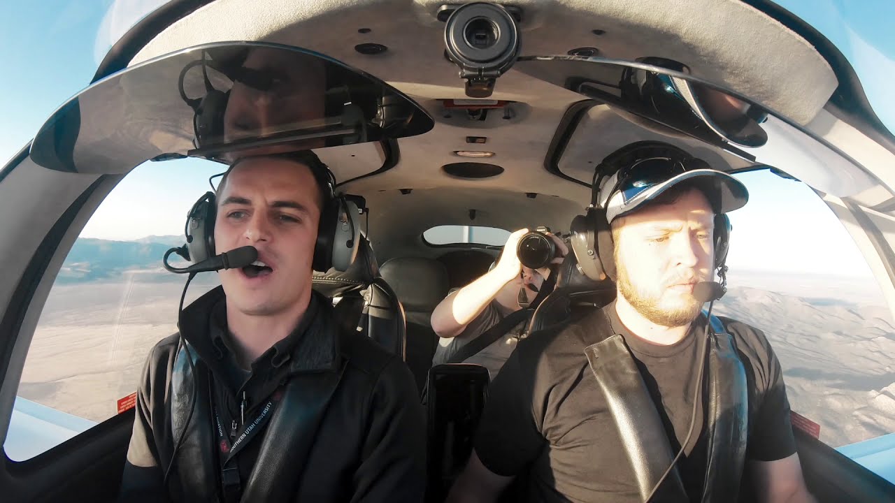 How to Handle Emergencies as an Airplane Pilot