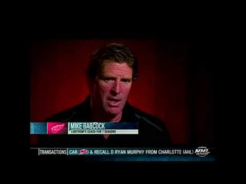 Mike Babcock, Seth Jones and Jimmy Howard on Nicklas Lidstrom