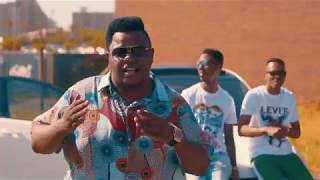 Download lagu Dladla Mshunqisi  ft  DJ Target no  Ndile 'Cothoza'   mp3