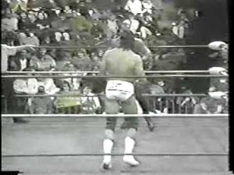 Z-Man vs Master Blaster Blade