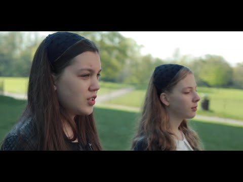 Naomi, Miriam & Sorin Petre - Isus e Domnul Domnilor