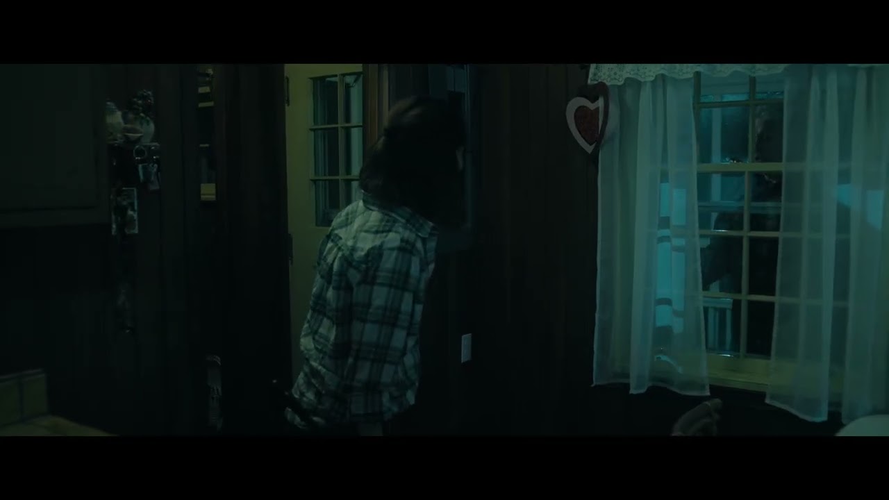 Miniature de la vidéo Official Clip - "That's Not Evelyn!" du film Bury the Devil