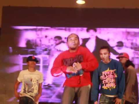 Connection - Chelo A. at America in 3d (Sm Cebu)