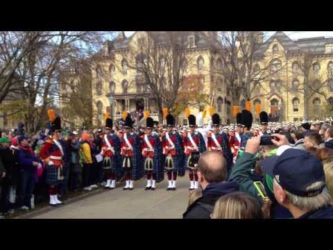 HD - Notre Dame Marching Band Step Off March to the Stadium - Fight Song (HD Version)