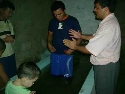 Quem crer e for batizado será salvo;