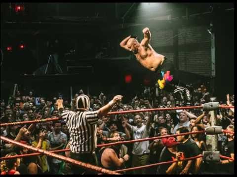 Giant Bombcast 459 - Vinny's Hoodslam Experience