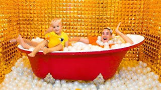 Download lagu Chris dan ibu menjelajahi museum anak-anak dan pusat pembelajaran untuk anak-anak mp3 Download lagu Chris dan ibu menjelajahi museum anak-anak dan pusat pembelajaran untuk anak-anak mp3