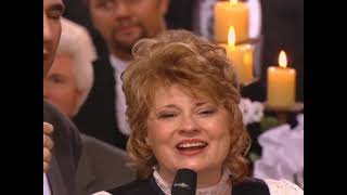 Bill & Gloria Gaither - When the Roll Is Called Up Yonder [Live]