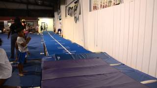 preview picture of video 'Flip City South | Garrett Wheeler Works on His Double Layout Tumbling Pass'