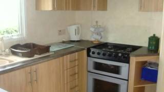 preview picture of video 'Caravan for hire in Porthcawl, Mid Glamorgan [916692]'