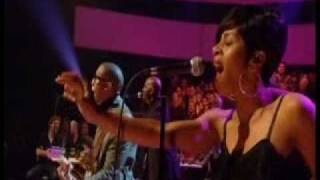 Raphael Saadiq &#39;Radio&#39; On Later With Jools Holland 2011.mp4