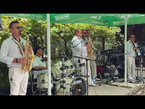 Орк. Канарите песни и яки сола! 