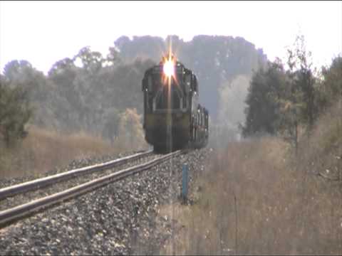pacific national 48101 works with 48164 on 8843 to bathurst