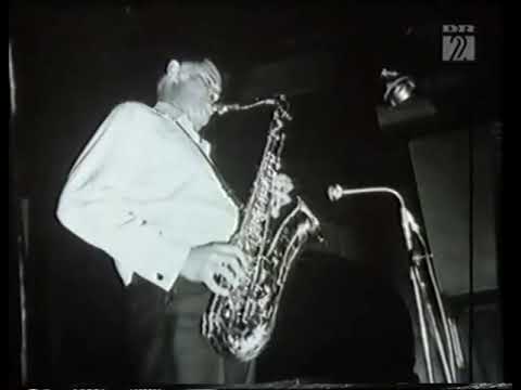 Dexter Gordon sings and play  "I want to blow now"