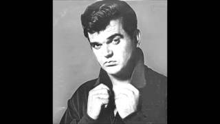 Video thumbnail of "Conway Twitty-Slow Hand (High Quality)"