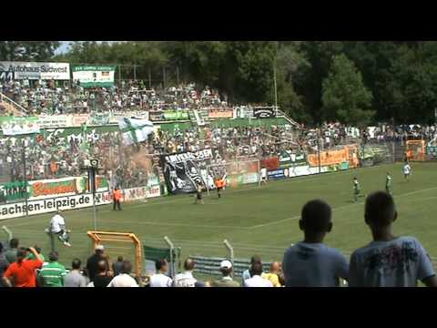 Spielbeginn beim letzten Heimspiel des FC Sachsen