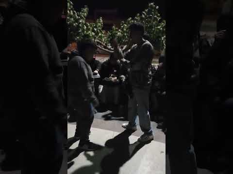 Sonrie vs Protax (park love)