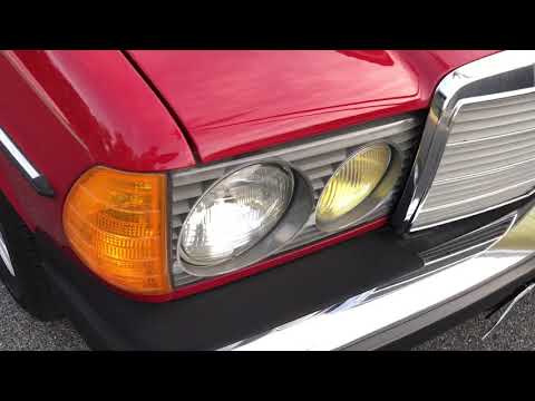 1984 Mercedes 300TD Wagonv