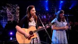 The Secret Sisters - The One I Love Is Gone - Jools Hollands Hootenanny New Years Eve 2010 HQ