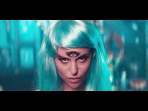 Videoclip de I'm So Drunk — Miley Cyrus