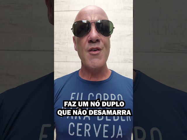 Seu tênis vive desamarrando? Faz um nó duplo que não desamarra.
