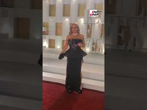 مايا دياب وشيرين رضا باطلالات ملفتة في افتتاح مهرجان الجونة