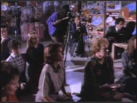 Haunted Lives: True Ghost Stories - Episode 1 (Real Ghosts) (Original Broadcast Version)