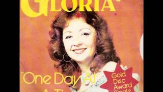 ♫ GLORIA ♫ THE OLD RUGGED CROSS [RELEASE RL 873 @ 1977]