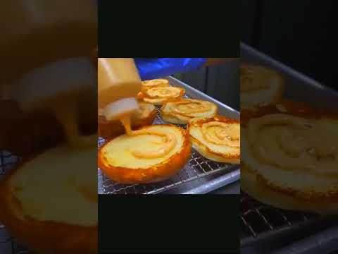 homemade deep cheese sauce! deep cheese bacon double burger 250 #short #food #koreanstreet