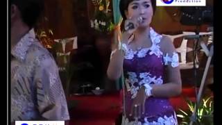 Download lagu Full Dangdut Campursari - Marai Cemburu (Sukir Genk ) - Live Sonodimulyo 2015 mp3
