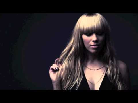 "Dansa til að gleyma þér" by Unnur Eggerts