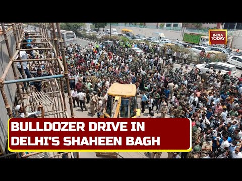 WATCH: Bulldozers Swing Into Action At Shaheen Bagh As Anti-Encroachment Drive Begins