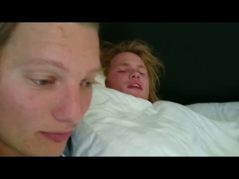 Videoblogg: Julius och Björn tar in en inhoppare när Julius är sjuk - Spring! (TV4)