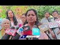 Kadiyam Kavya And Srihari Cast Their Vote | Telangana lok Sabha Elections 2024 | V6 News - Video