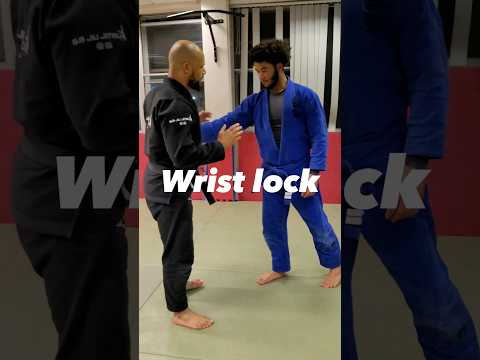 Wrist lock #shorts #selfdefense #bjj #jiujitsu #combat #martialarts #Wrist lock
