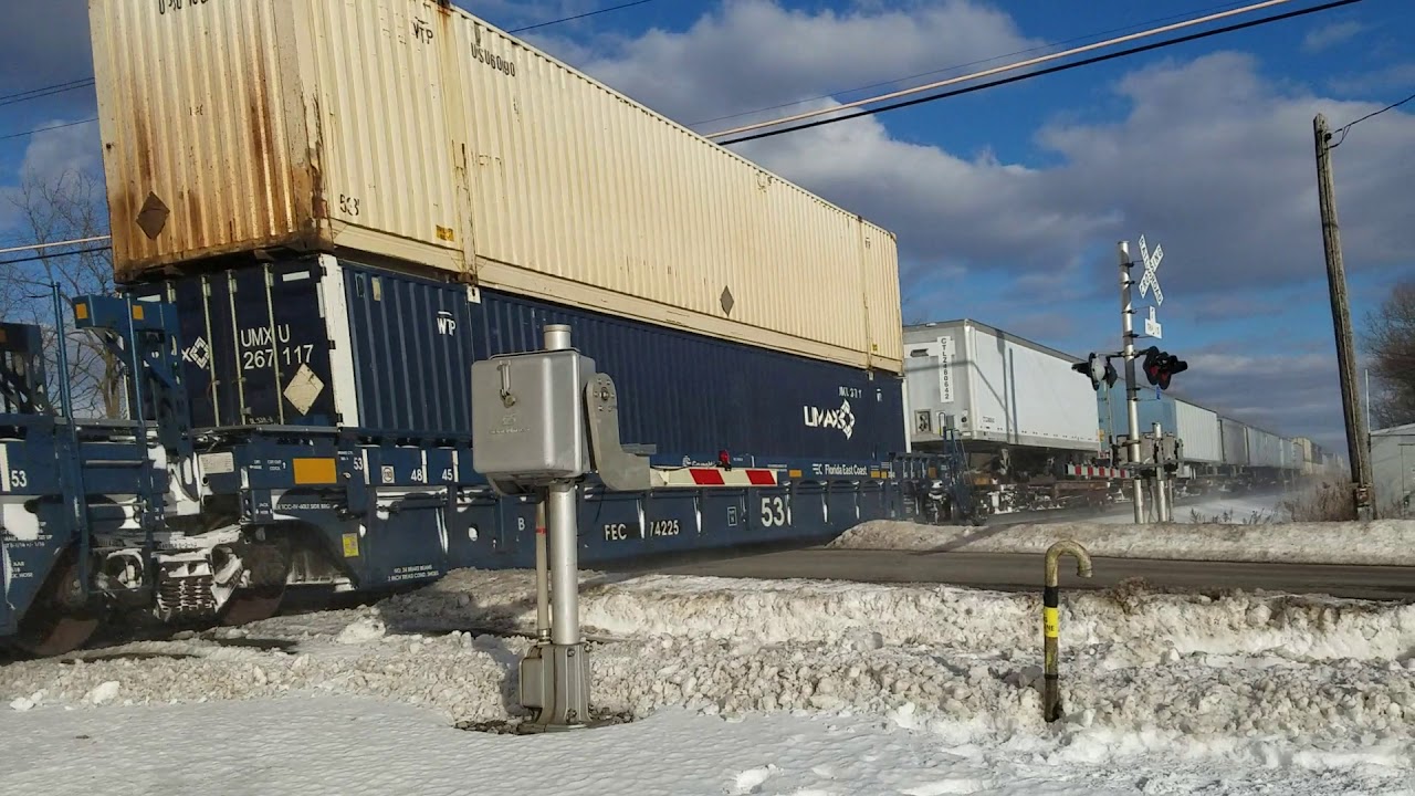 High priority Westbound CSXT Intermodal/Piggyback train 12/29/20