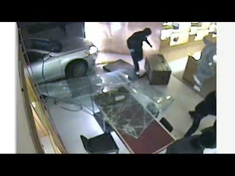 Louis Vuitton smash and grab