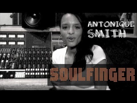SOULFINGER featuring Antonique Smith