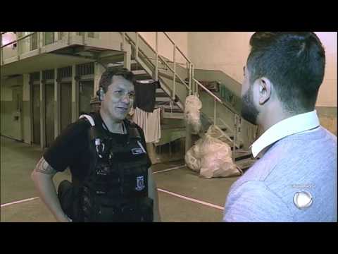 Câmera Record exibe fuga cinematográfica de presídio em Curitiba (PR)