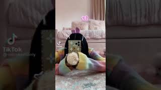 Tiktok babe with an amazing ass