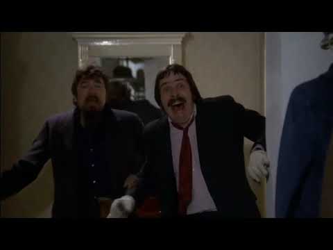 Karlsson På Taket - Karlsson Skrämmer Tjuvarna