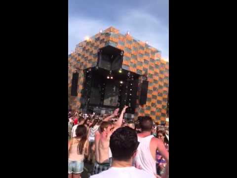 Massivedrum @ Latinvillage supporting "Renato S - Guyana"