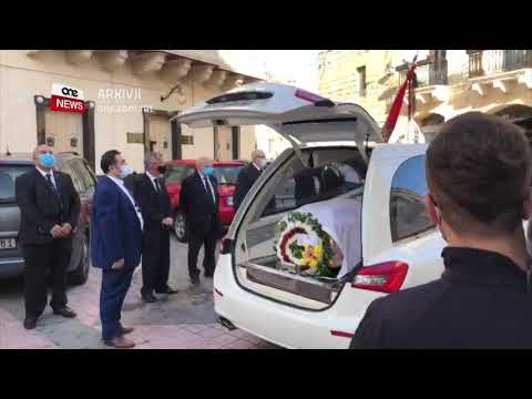 Bħalissa qed tingħata l-aħħar tislima lis-Sindku ta' Ħal Qormi, Renald Falzon