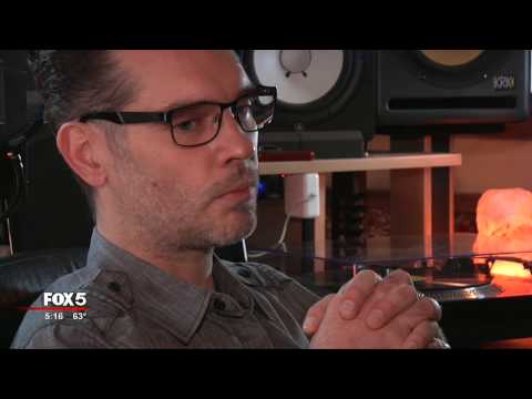 EXCLUSIVE: Former American Idol finalist outraged after restaurant employee calls him 'white boy'