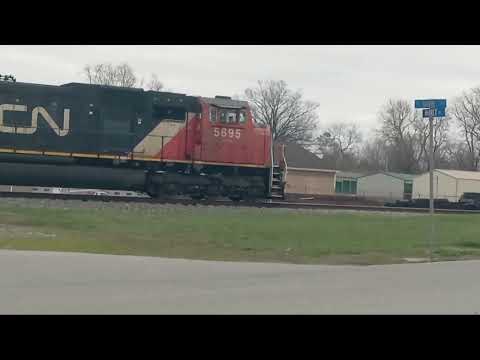 CN/KCS GRAIN LOCAL WITH SD75I & ET44AC