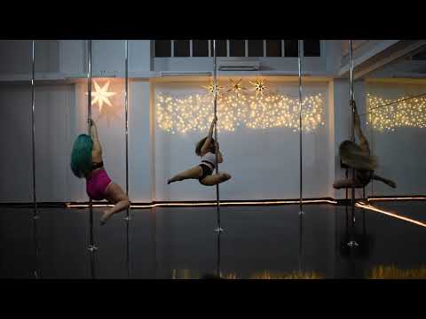 07. Thess Pole Art Show 34 - Level 6 (Ciara - Paint It, Black)