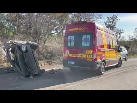 CARRO CAPOTA E DEIXA DUAS PESSOAS MORTAS E UMA FERIDA NA TO-040 ENTRE DIANÓPOLIS E NOVO JARDIM